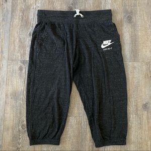 Nike vintage cotton capris